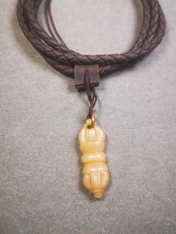 Gandhanra Hand Carved  Tibetan Yak Bone Amulet,Vajra Pendant for Mala,Prayer Beads