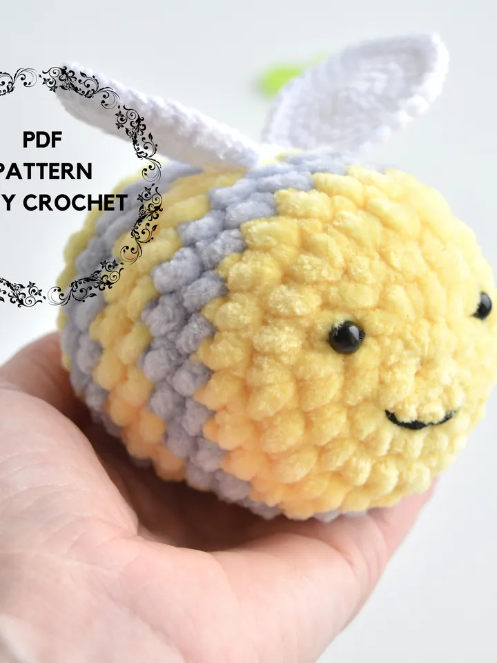 Bumble bee crochet pattern, Bee plush crochet pattern