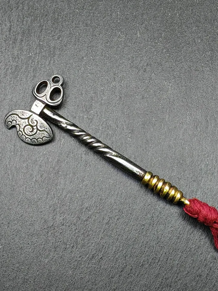 Gandhanra Handmade Antique Tibetan Kartika and Ax of the Dakinis | Trantic Buddhism Ritual Implement for Dharma Practitioners