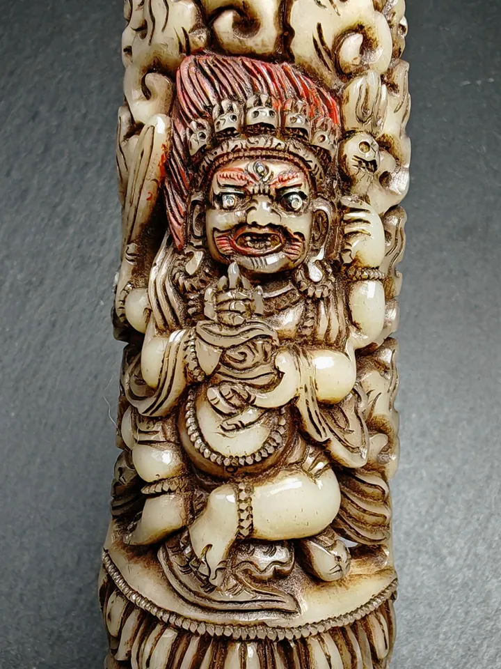 Leg Bone Carved Mahakala Statue,Nak po chen po Kapala Amulet Badge,Gandhanara Old Tibetan Buddhism,20th,140mm × 36mm