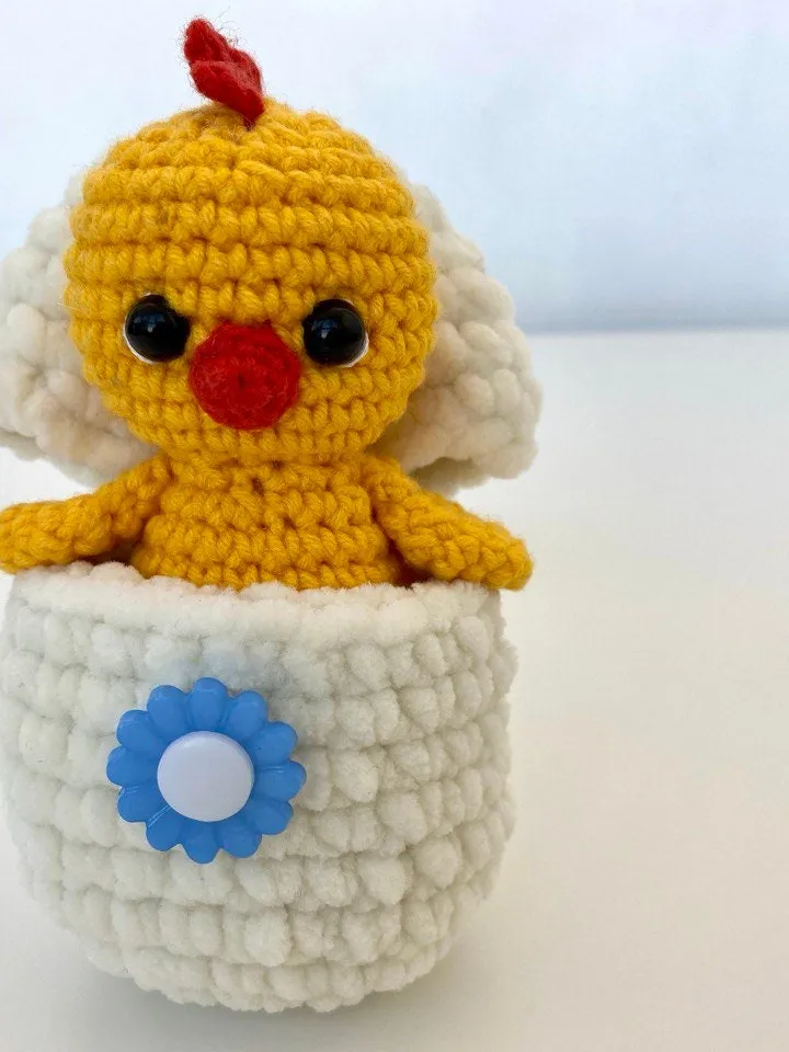 Crochet pattern Easter chick in egg - Amigurumi chicken pattern - plush stuffed toy - English Pdf - Tiny crochet animal - Easter gift