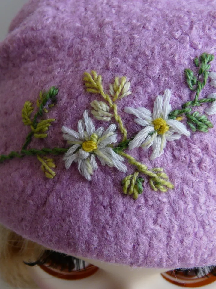 Blythe hat with embroidery