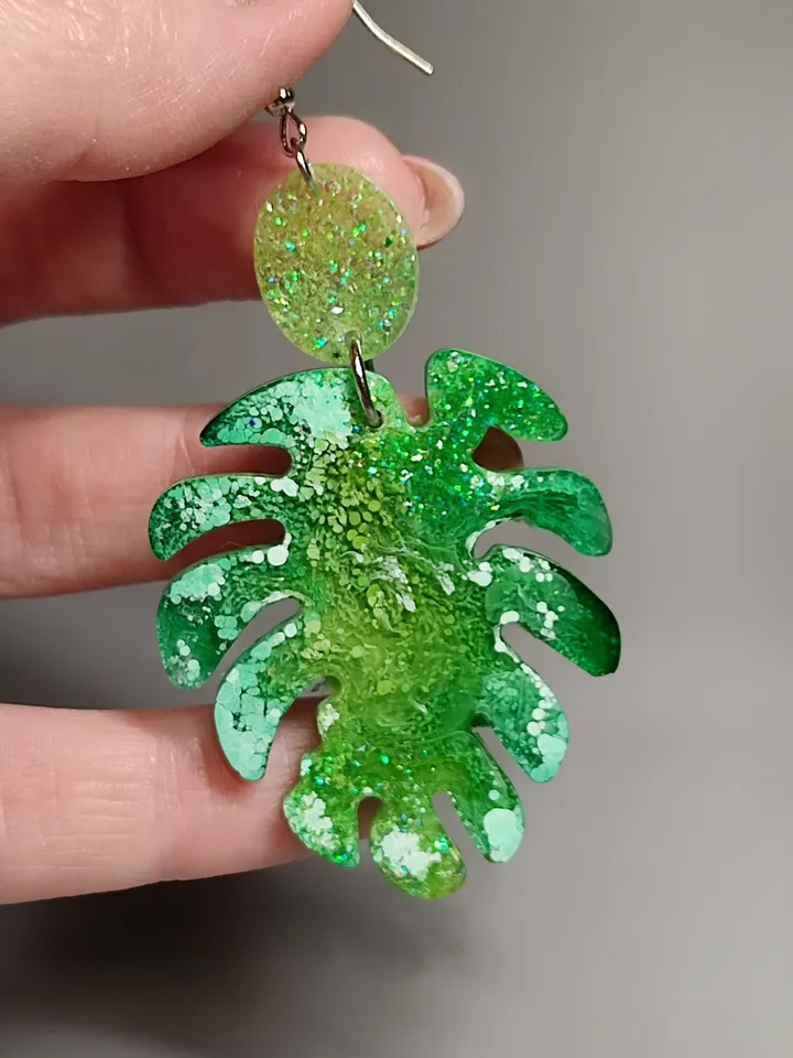 Monstera leaf earrings, green colored earrings