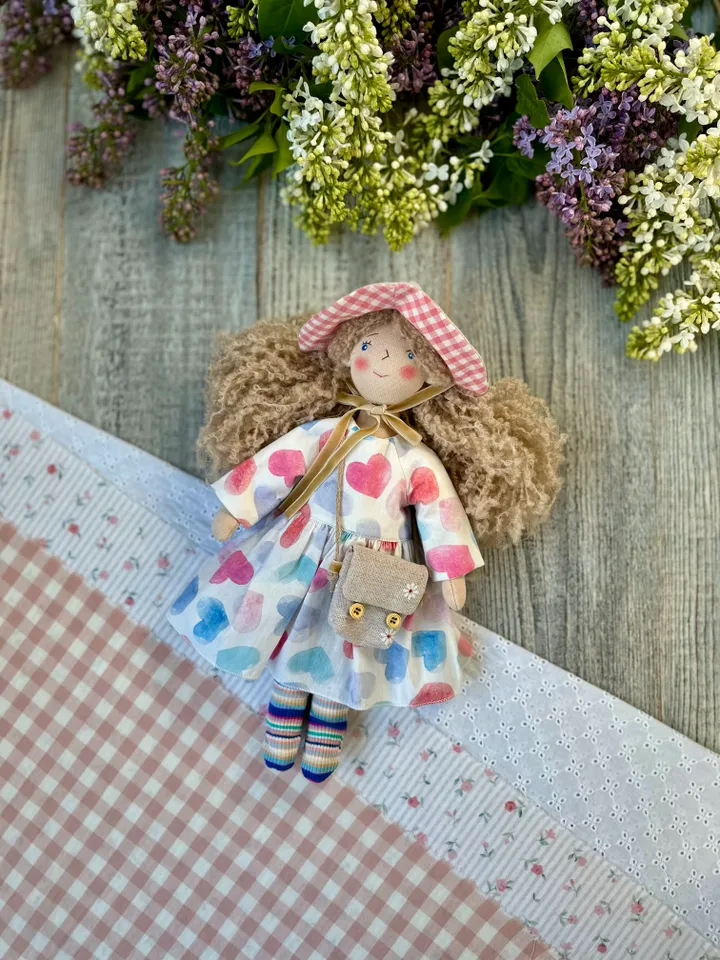 Patterns in PDF of clothes for a doll 31 (12 inch) cm tall.