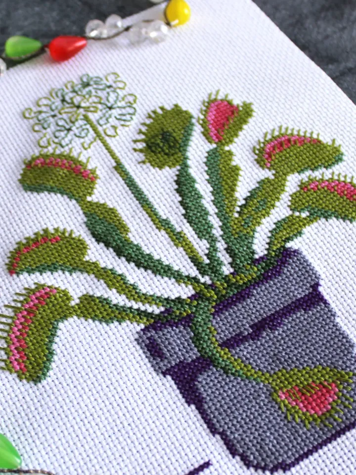 Cross stitch pattern Venus flytrap, cross stitch pattern Dionaea muscipula, cross stitch chart PDF, xstitch chart flower