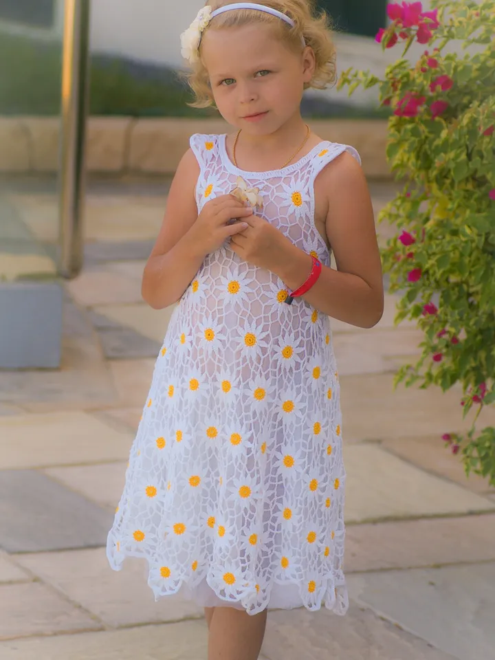 Floral Crochet Dress Pattern – Chamomile Dress for Girls