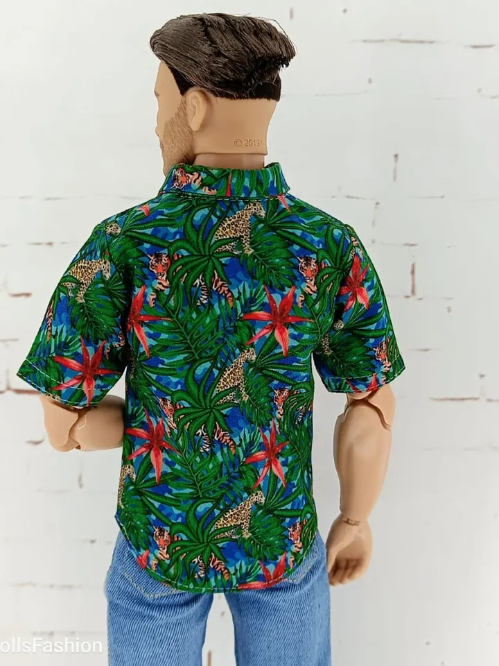Jungle Panther Shirt for Ken with an athletic body