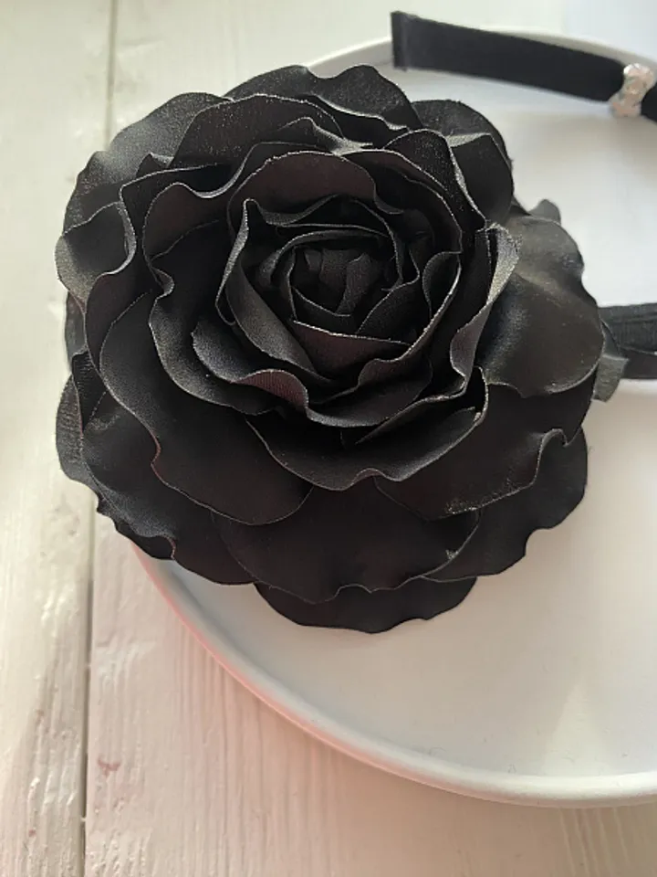Choker brooch "Rosalia"