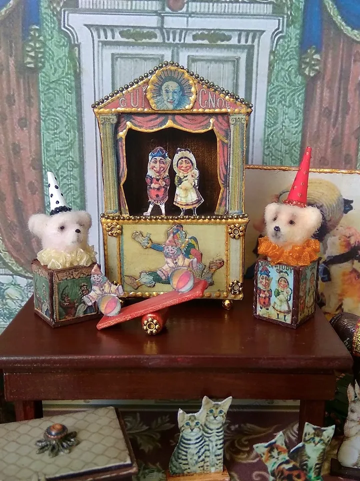 Bears in the box.1:12 scale.