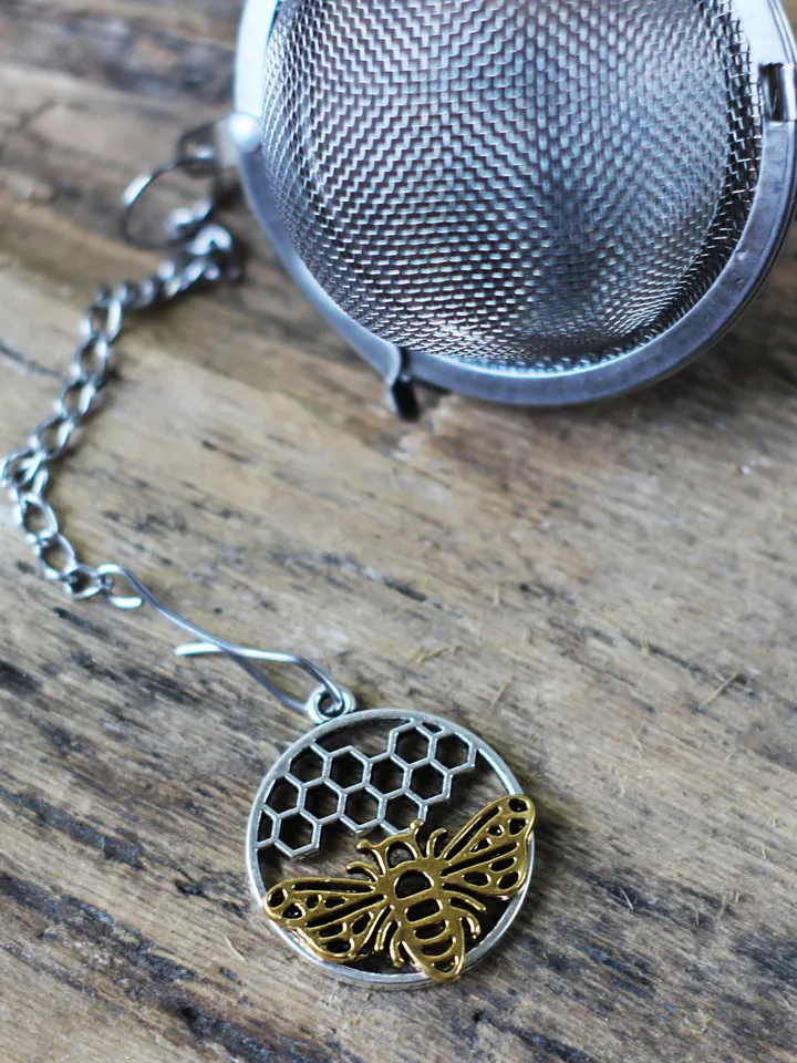 Honey bee tea infuser for herbal tea, Tea ball infuser charm bee with honeycomb