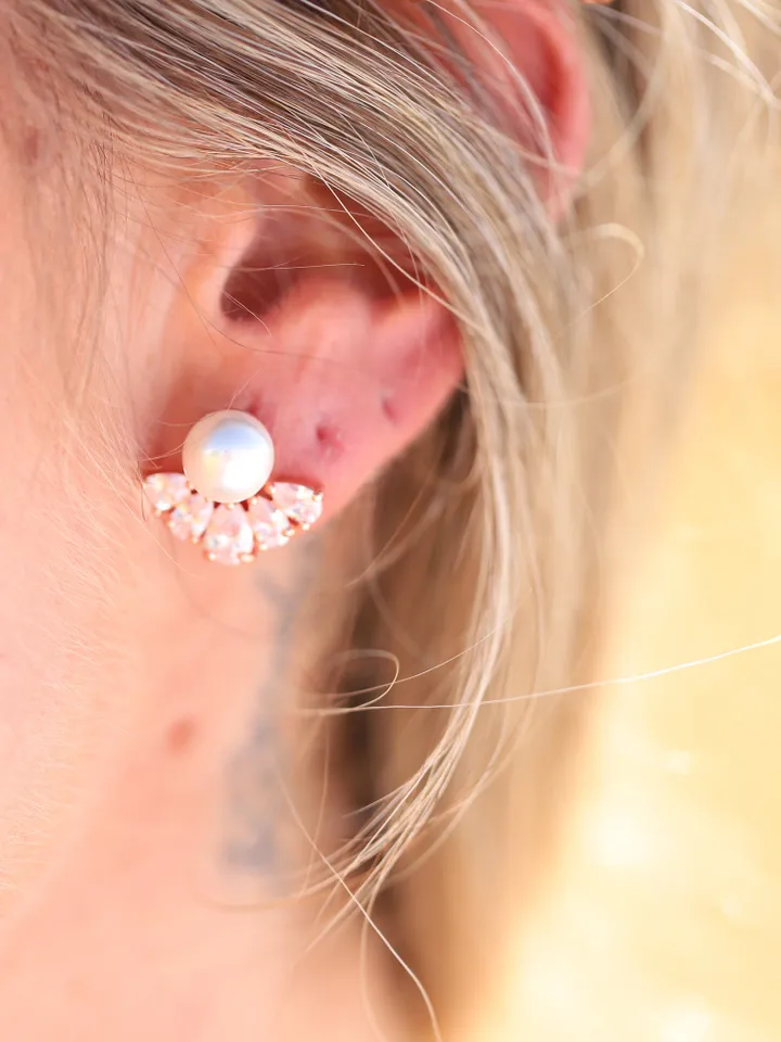 Freshwater pearl Swarovski Crystal Wedding Earrings Rose Gold Bridal Earrings Stud Wedding Earrings Vintage style Art Deco Dainty Earrings