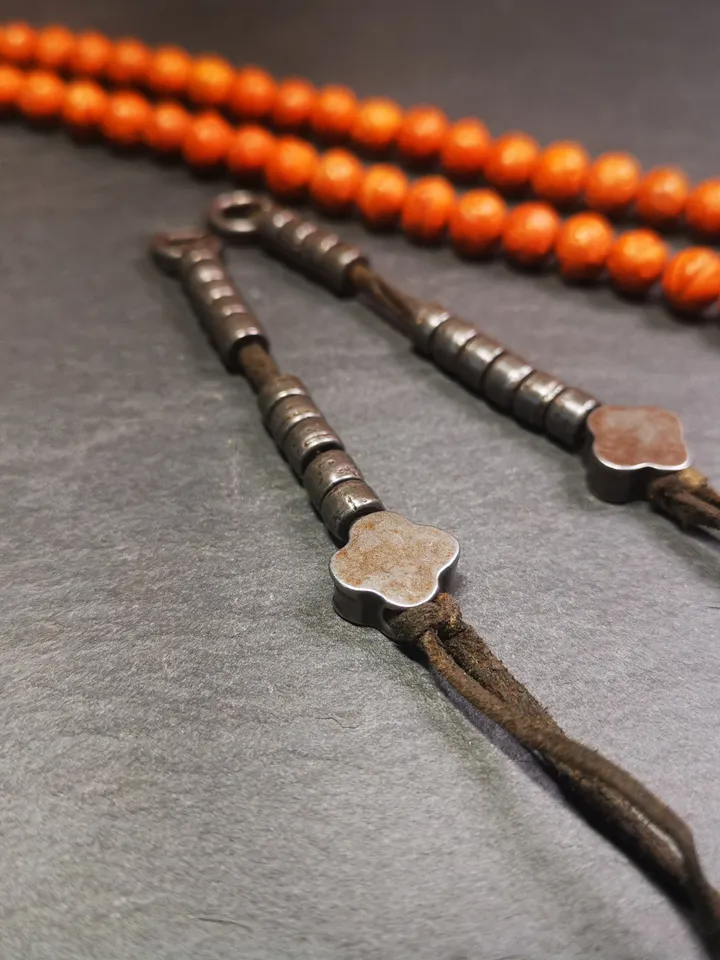 Gandhanra Handmade 6mm Tibetan Buddhist Prayer Bead Counters for 8-15mm Mala,with Flower Pendant, Made of Cold Iron