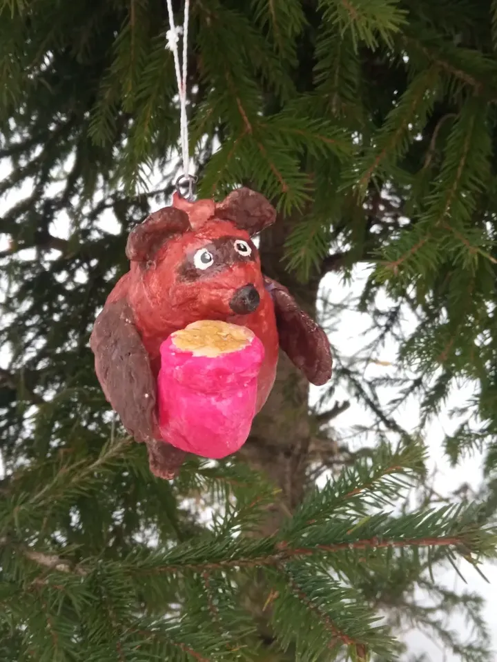 Adorable Vintage-Style Winnie the Pooh Ornament - Perfect for Your Christmas Tree! Indoor spaces.