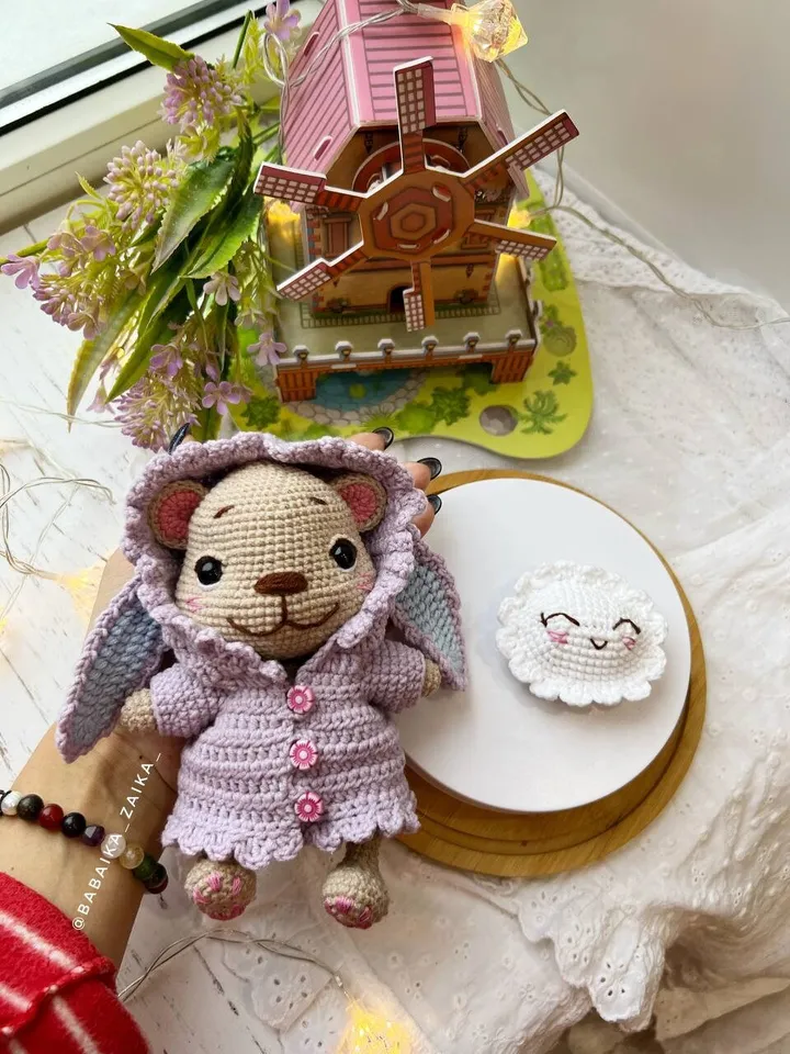 PDF Crochet Pattern Teddy Bear with a Cloud Pillow, Small Toy Pattern, Crochet Cloud, Animal Pattern, Amigurumi bear pattern Amigurumi cloud
