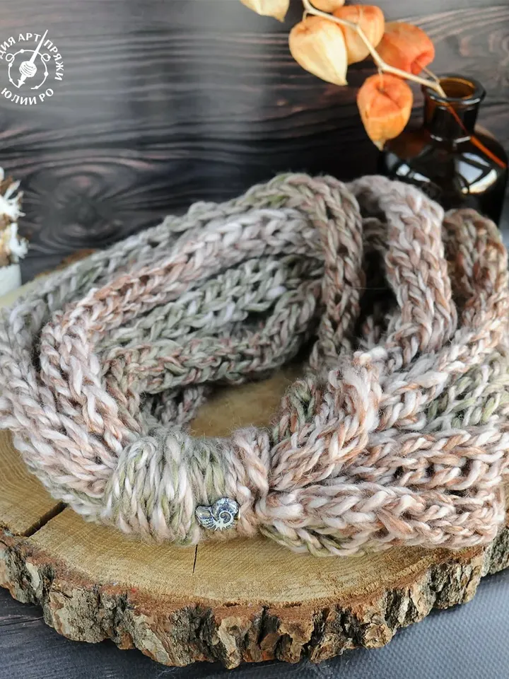 chunky finger knit snud-necklace