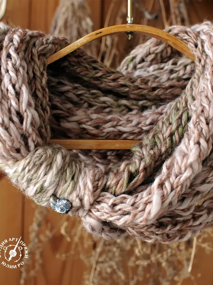 chunky finger knit snud-necklace