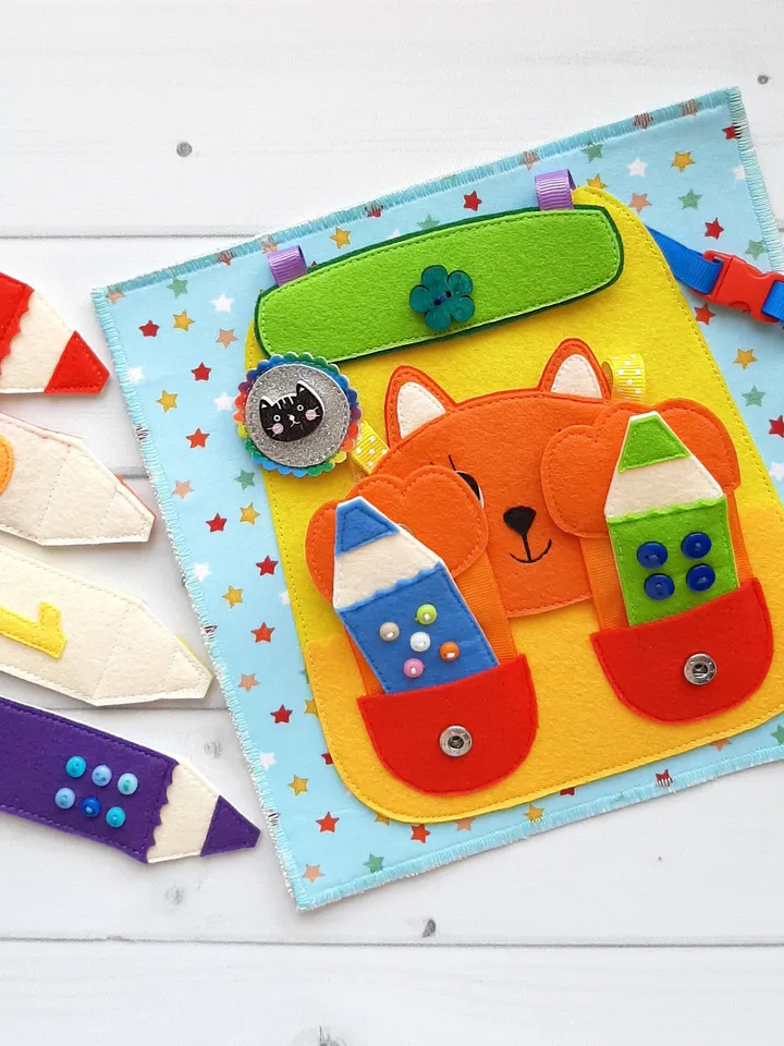 Color sorting Quiet book Pattern , Felt activity book pattern pdf, Soft sensory book template, Busy book sewing ideas for toddler
