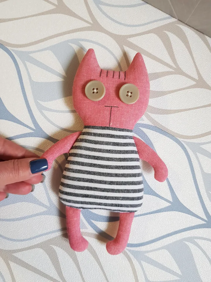 Cat doll sewing pattern PDF and digital tutorial in english, diy rag doll, stuffed animal pattern