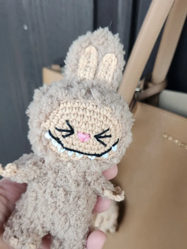 Labubu Charm Bag Crochet Pattern & Face Embroidery Video Guide