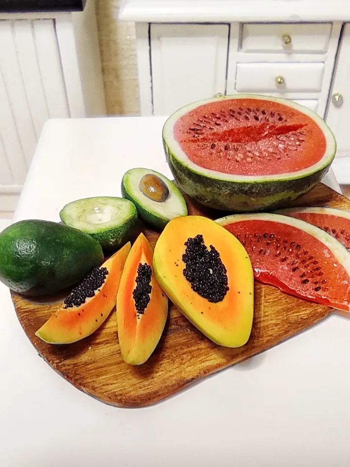 exotic fruits for dollhouses - Realistic miniature scale 1 6 - gifts ideas - mini fruit - fruit for dolls - miniature
