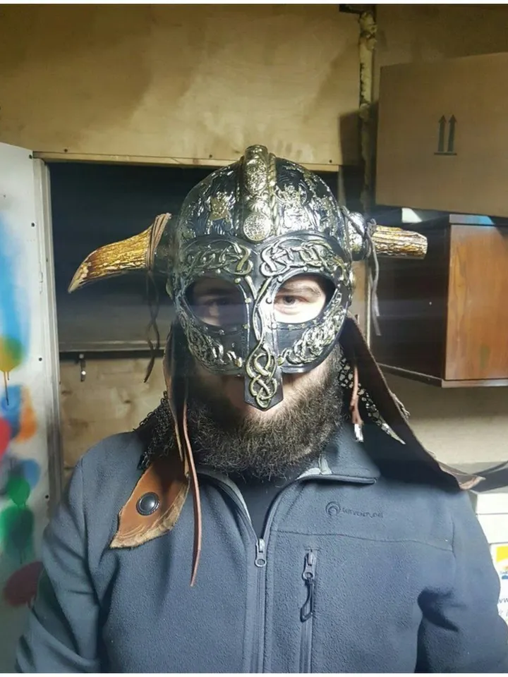 Skyrim - skyrim helmet - dragonborn's helmet - viking helmet - cosplay helmet -