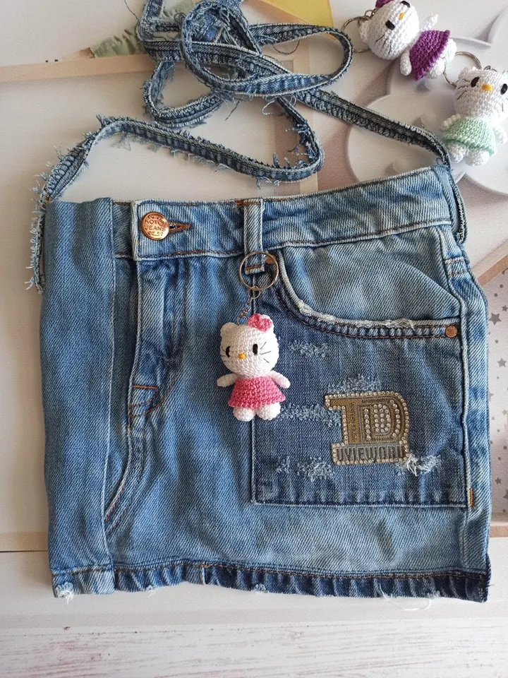 Handmade Keychain cat kitty ,Kawaii kitty , cute Keychin  Kitty Bag Accessory