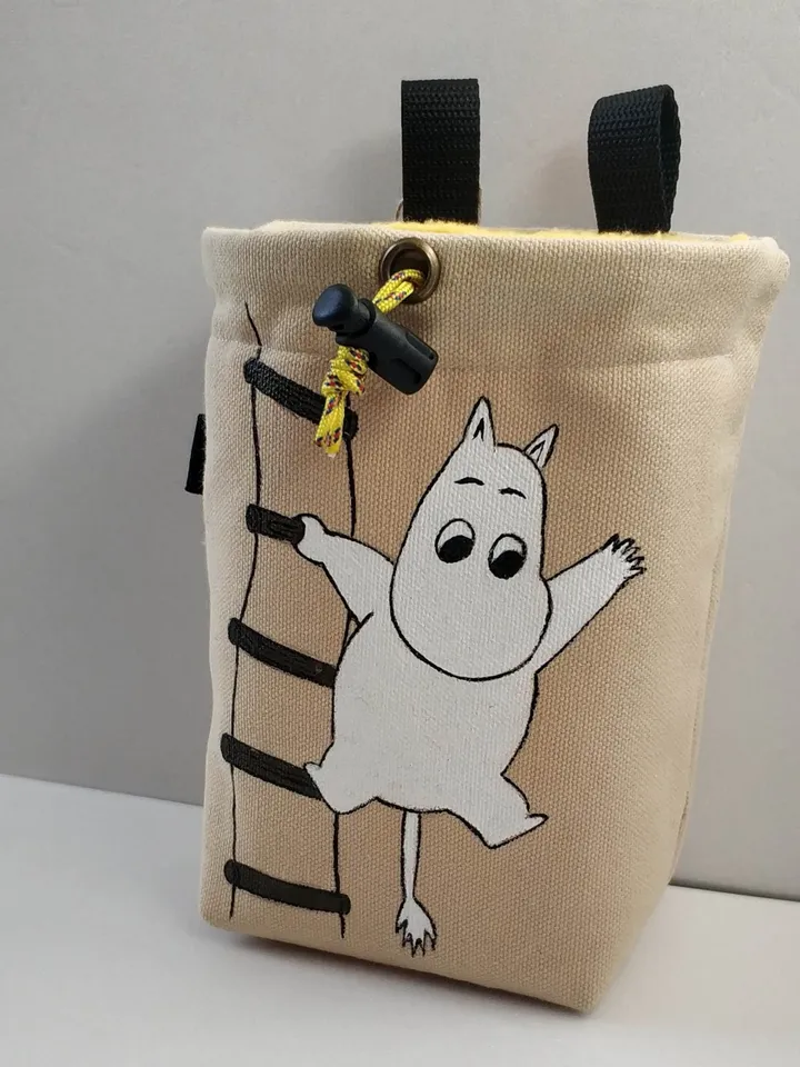 The Mummy troll rock climbing chalk bag for climber