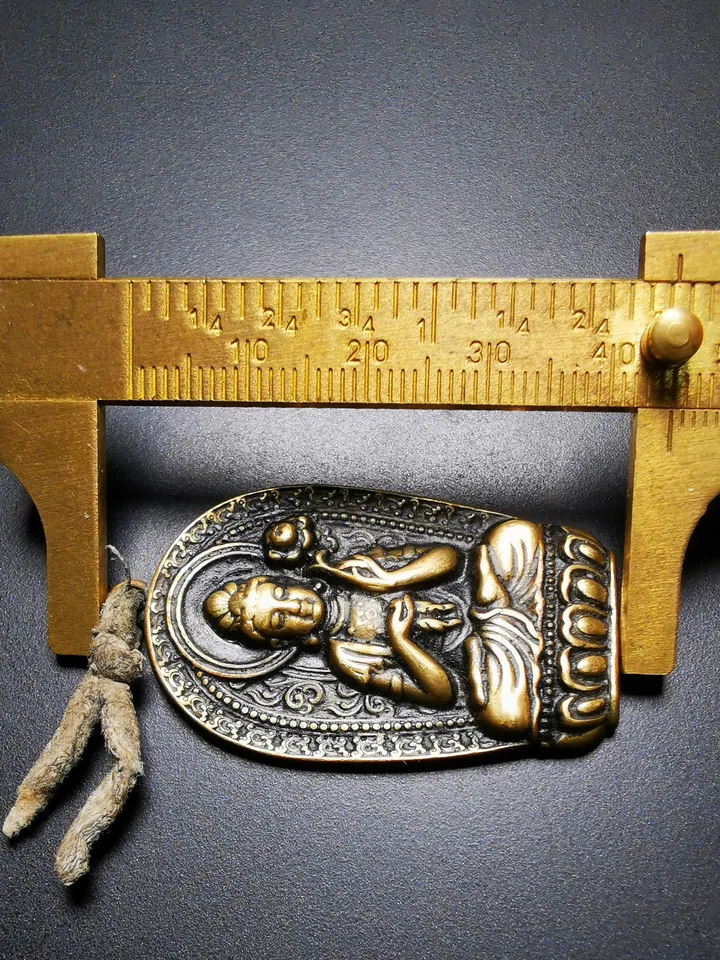 Gandhanra Tibetan Buddhist Amulet,Padmapani,Avalokitesvara,Guanyin Pendant,Made of Brass