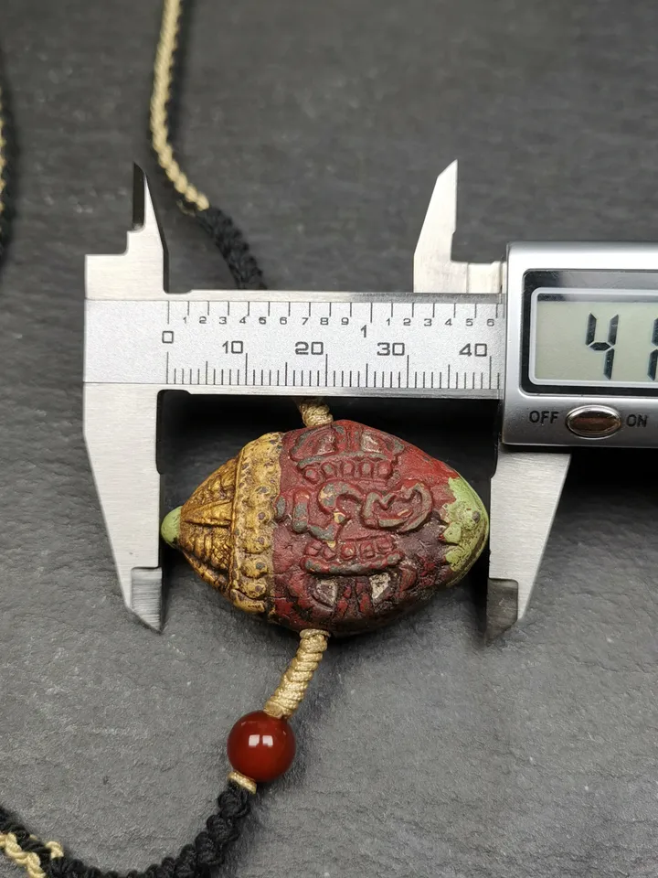 Gandhanra Old Tibetan Stupa Tsa Tsa Amulet, Double-sided Vajra and Bodhi Leaf Shape Pendant,30 Years Old