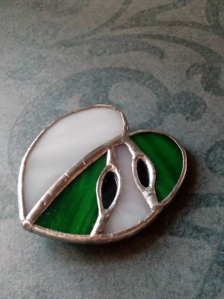 Stained glass leaf, tropical leaf decor, monstera pin, leaf brooch, stained glass monstera, monstera brooch