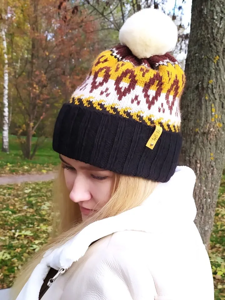 Warm jacquard knitted pompom hat