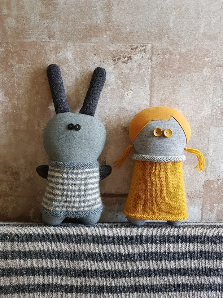 Stuffed rabbit sewing and knitting patterns PDF, 2 tutorials in English