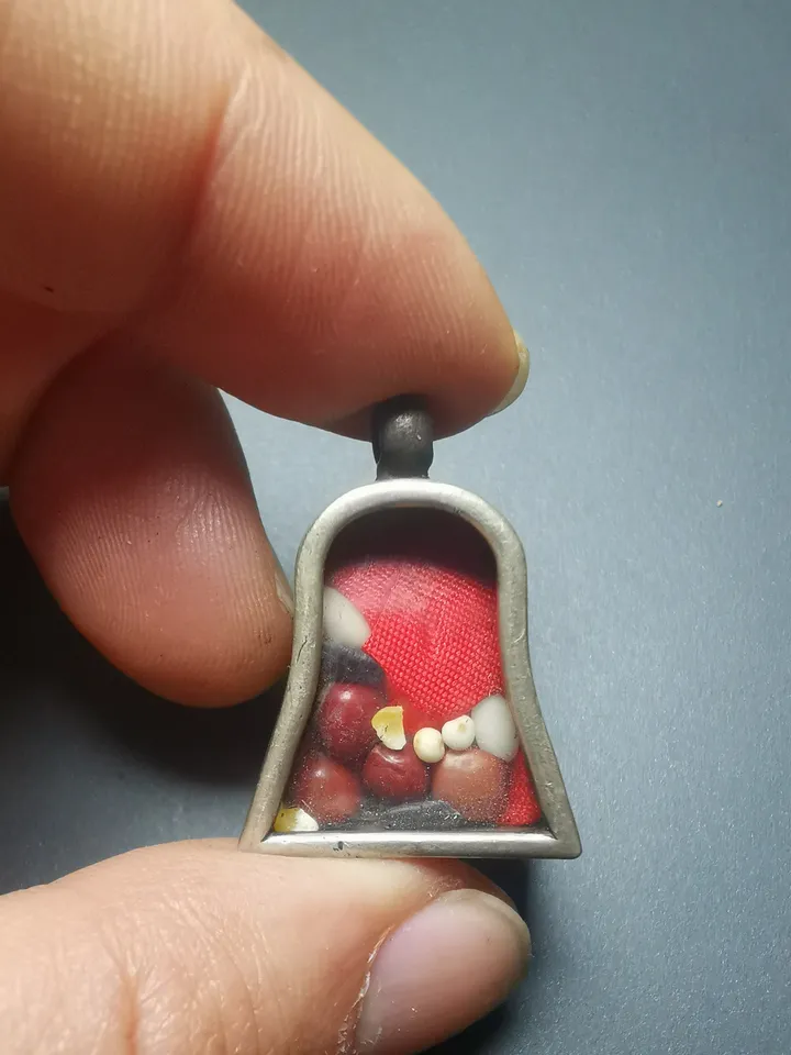 Gandhanra Antique Handmade Gau Ghau Shrine, Mini Tibetan Buddhist Altar Amulet Pendant