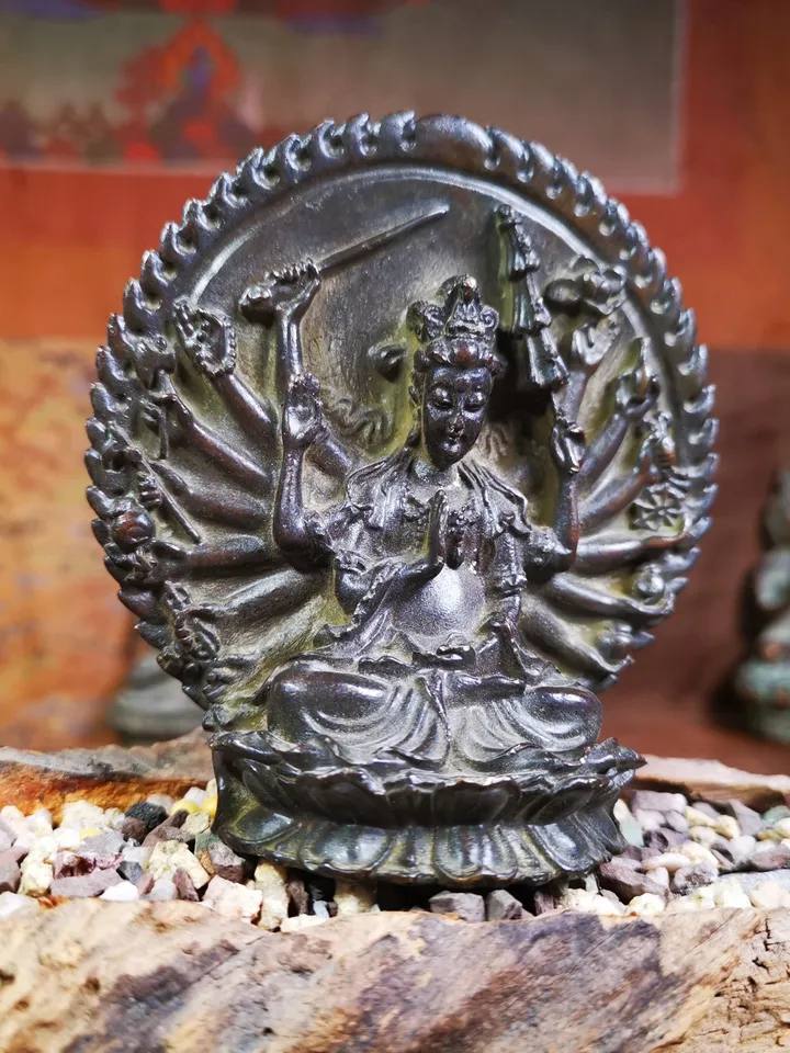 Gandhanra Antique Tibetan Statue,Thousand Armed Avalokitesvara, Padmapani,Kuanyin,80 Years Old