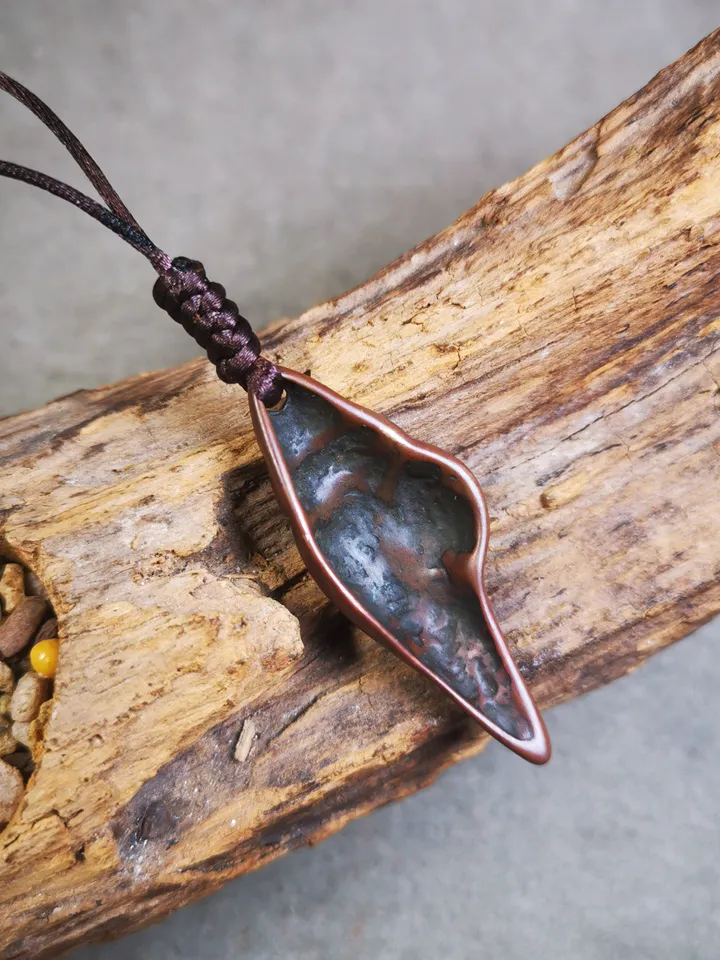 Gandhanra Acient Shankha(Divine Conch) Badge,Tibetan Buddhist Protective Amulet Pendant,Made of Lima Brass