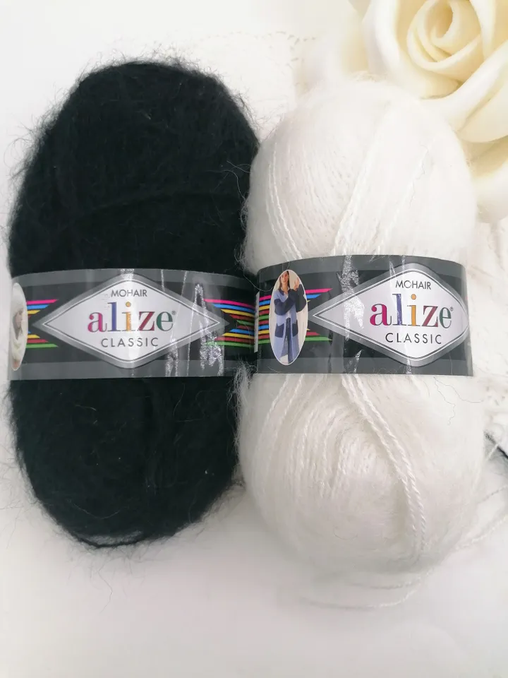 crocheted cats in love, Valentine's Day, cute cats