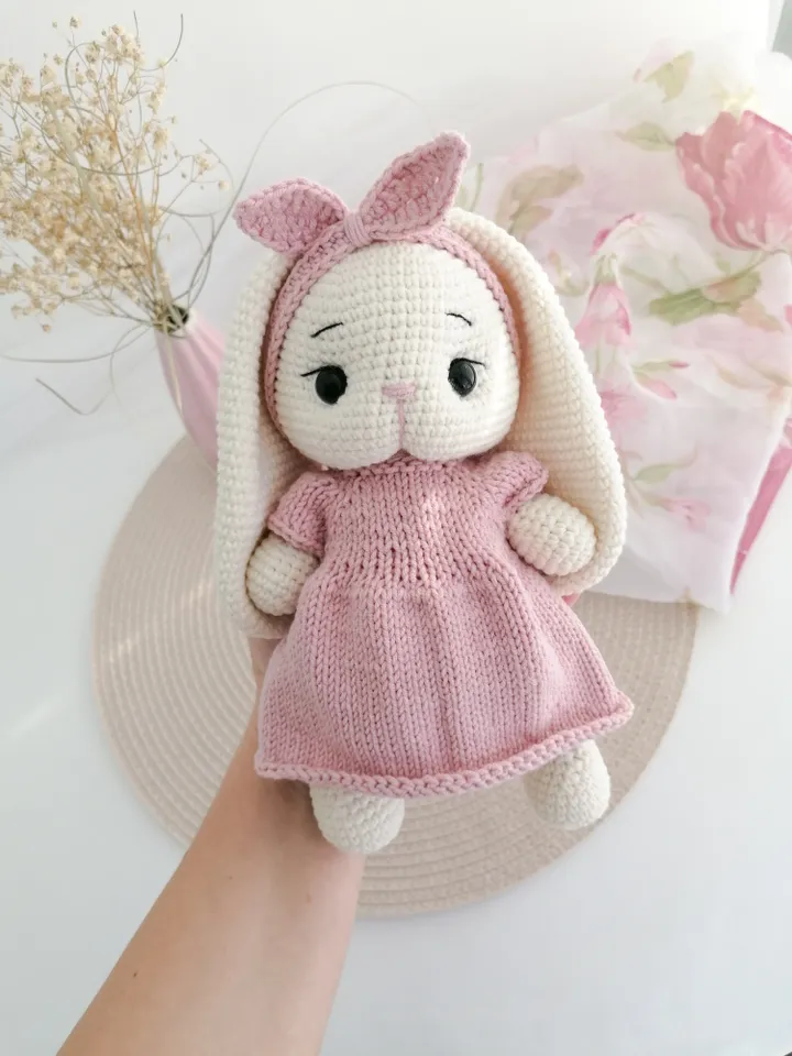 crochet bunny in a pink dress