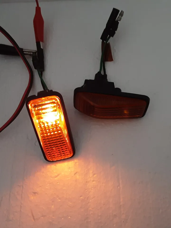 JDM HONDA CIVIC 88-91 (EF2-EF9,CRX) AMBER SIDE MARKER LIGHTS OEM