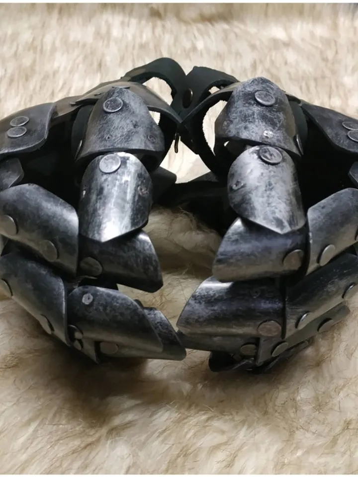 Armor gloves - antique silver - cosplay gloves - cosplay armor - steampunk armor