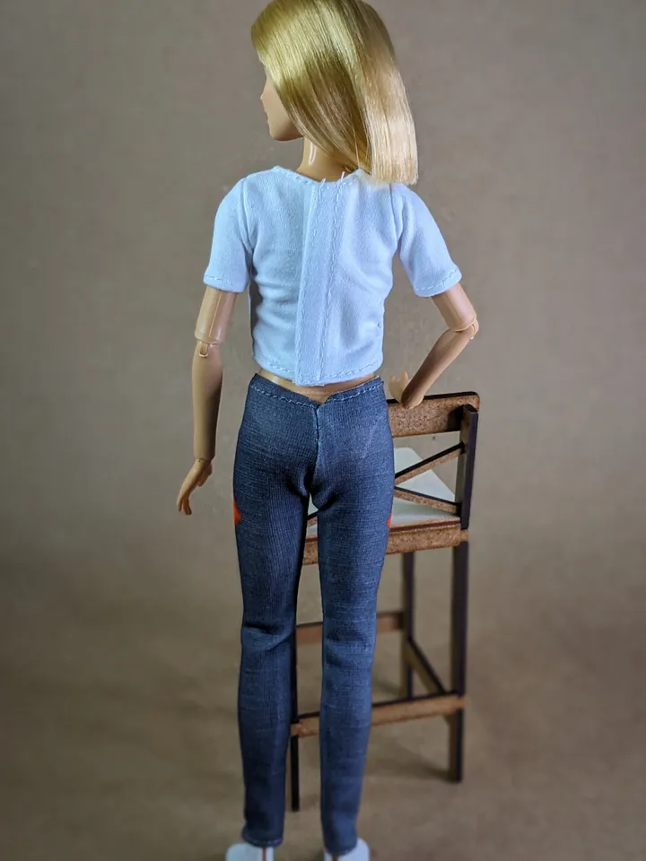 White T-shirt & Gray leggins for 1/6 scale fashion female dolls
