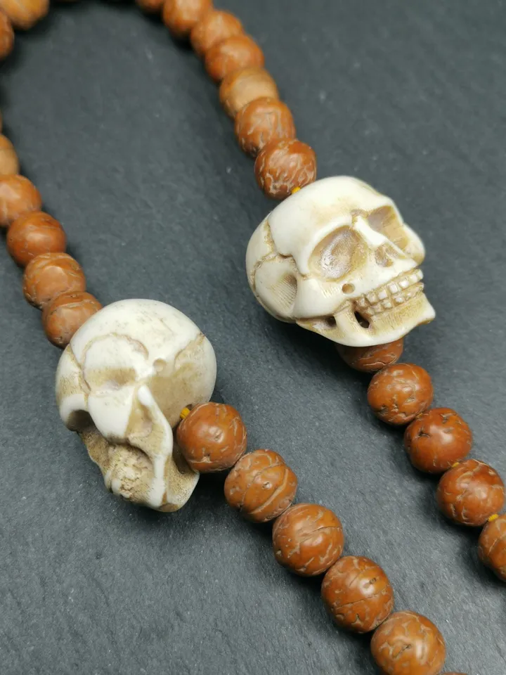 Gandhanra Handmade Tibetan Citipati White Skull Spacer Bead for Prayer Bead,Carved from Deer Antlers,Jewelry Accessories