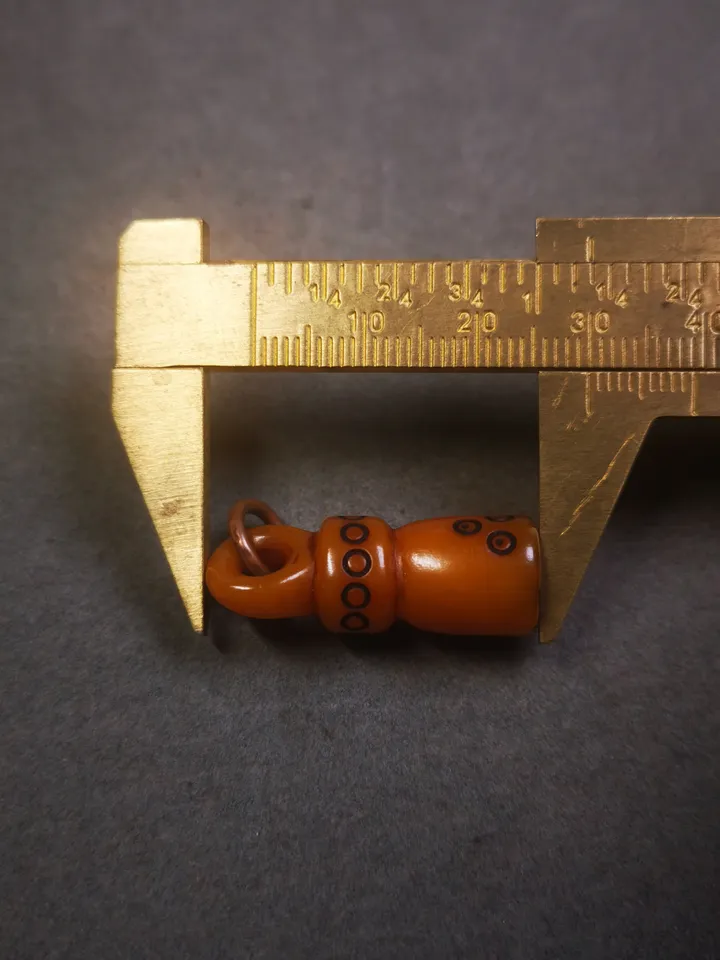 Gandhanra Tibetan Bone Carved Stamp Amulet,Swastika Symbol 卐, Pendant for Mala,Prayer Beads Accessories