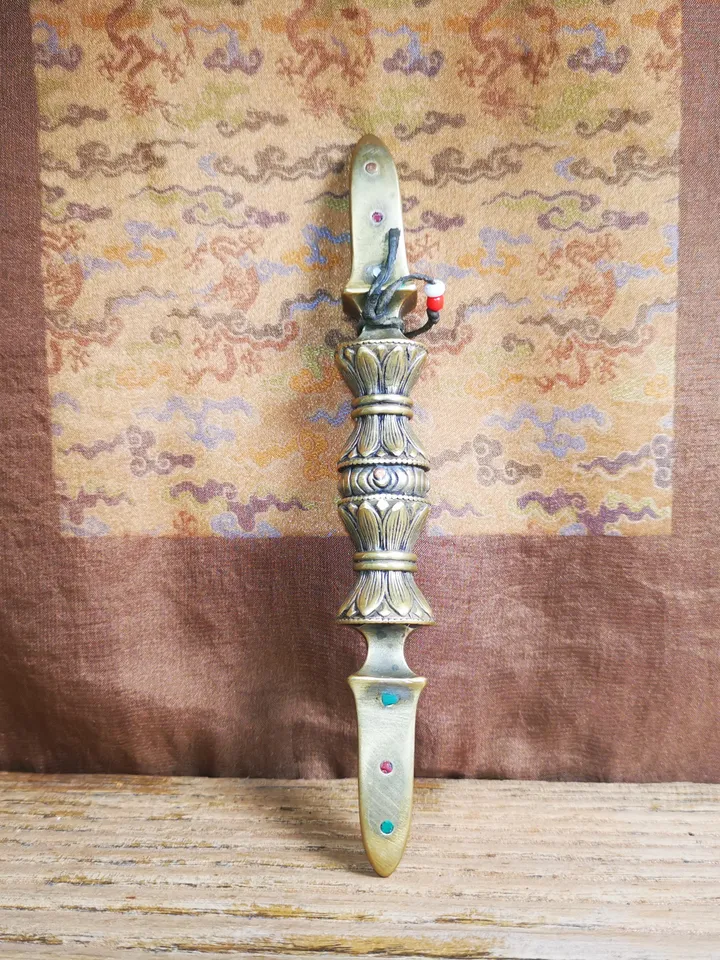 Gandhanra Handmade Vintage Vajra Dorje,Tibetan Buddhism (Vajrayana) Ritual Implement,Made of Brass,50 Years Old