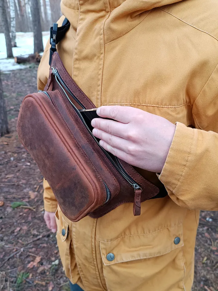 PDF Pattern for men's leather chest bag - pattern for men's sling bag - Download PDF & video TUTORIAL