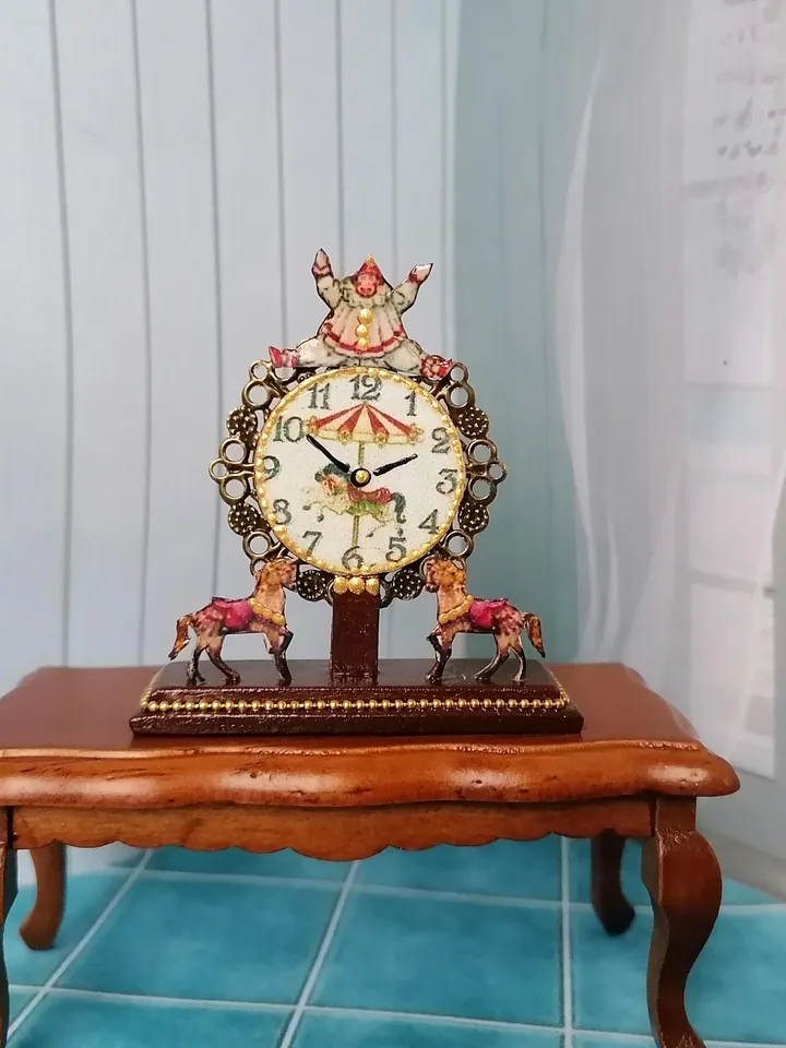 Miniature clock. Imitation. 1:12. Dollhouse miniature. Handmade.