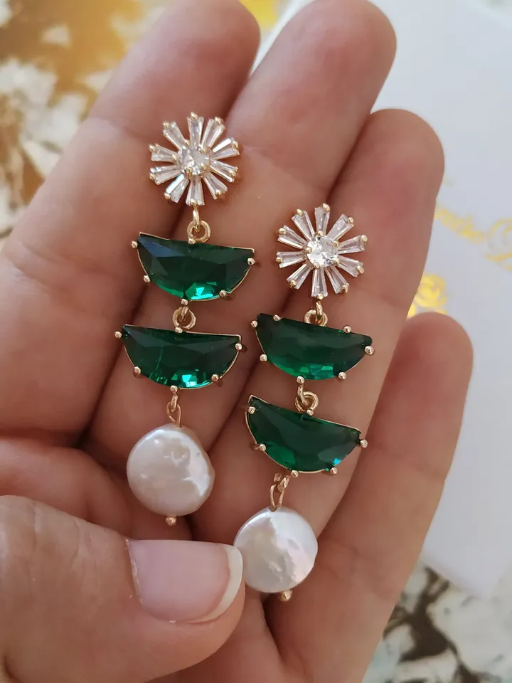 Art Deco Wedding Earrings, Baroque Freshwater Pearl Statement Bridal Earrings, Gold Emerald Green Chandelier Wedding Earrings, Boho Jewelry