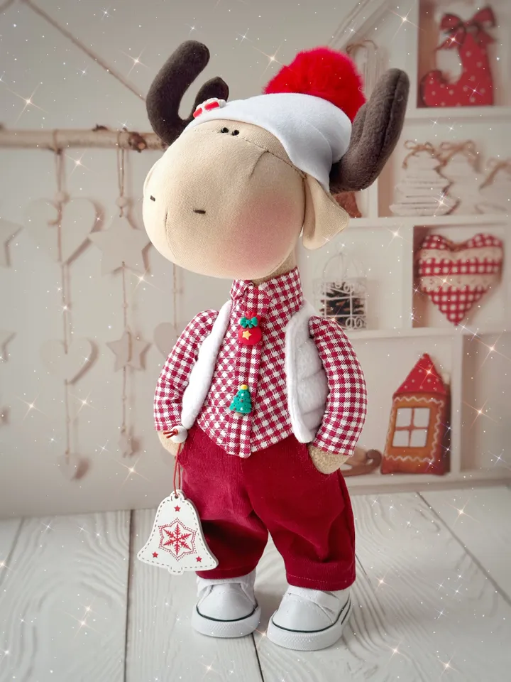 Christmas Moose sewing pattern. DIY Christmas doll.