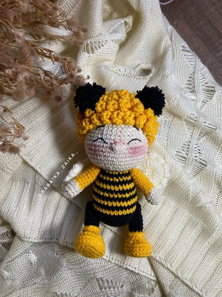 PDF Crochet Pattern Cute Baby Bee, Amigurumi bee pattern, Bee doll, Bee crochet doll pattern, amigurumi animal, Cute bee pattern