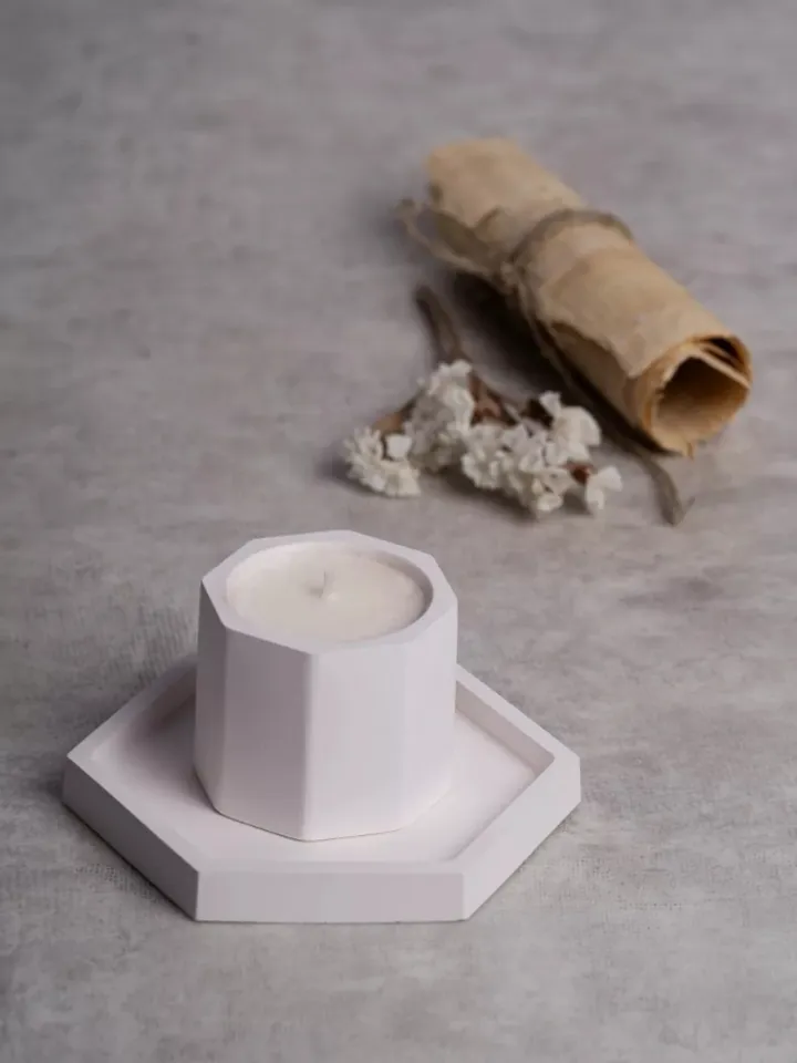 Mandarin scented candle
