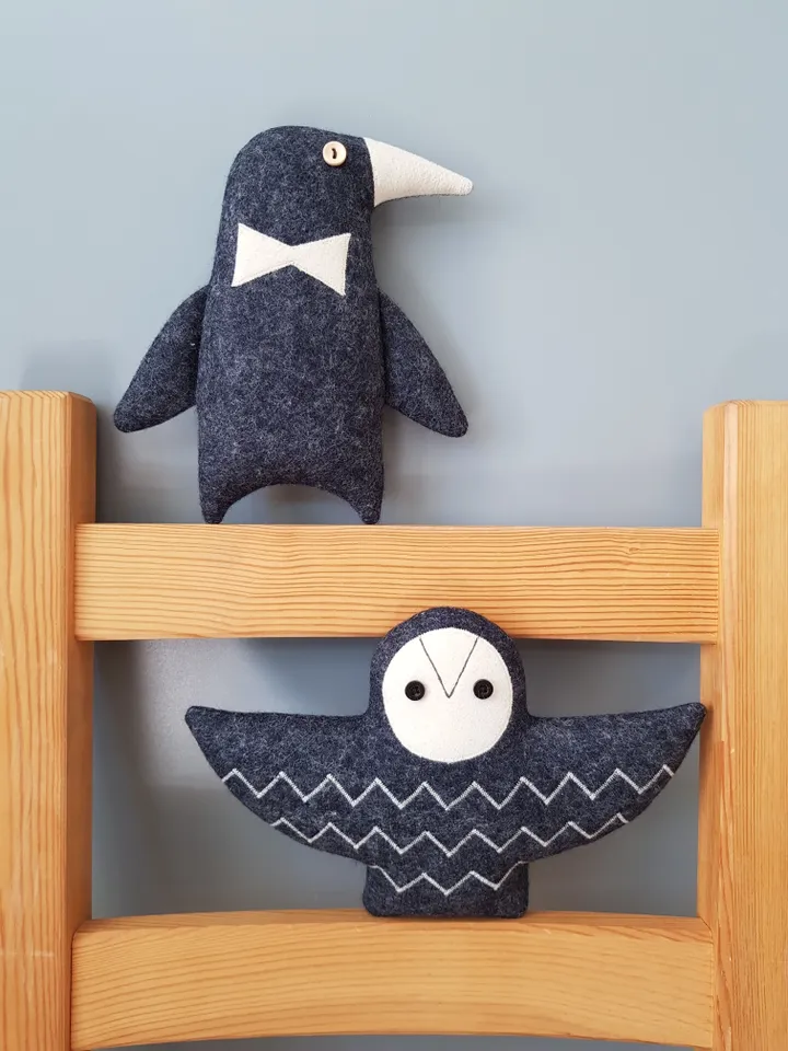 Black Felt Owl sewing pattern PDF, digital tutorial in english, Halloween doll pattern, felt doll diy